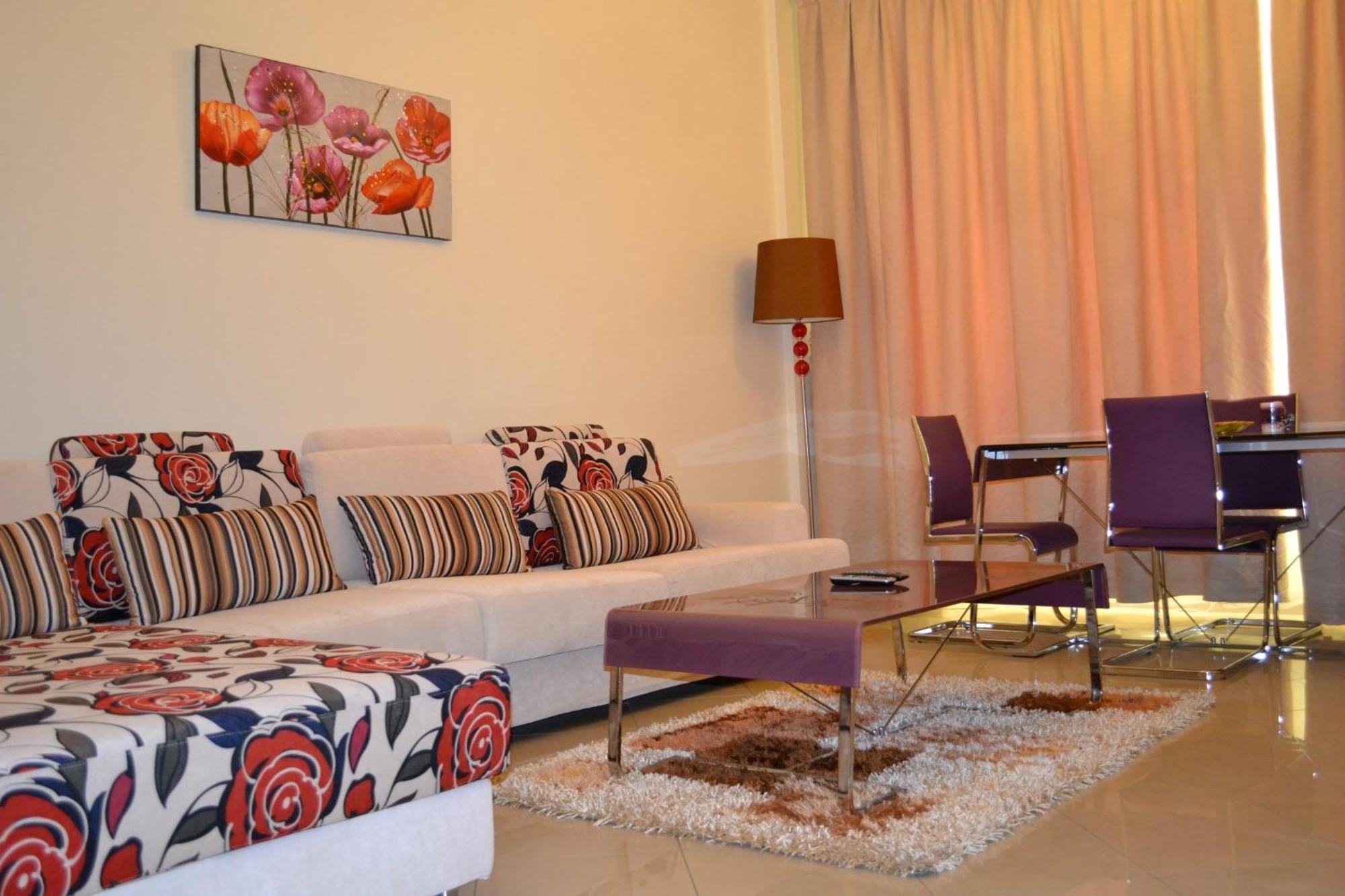 Abu Dhabi Plaza Hotel Apartments Exterior foto